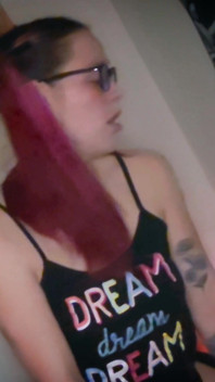 Taťkova dobrá holka, holka snů. Stříkej do mě !! Vím, že chceš !!