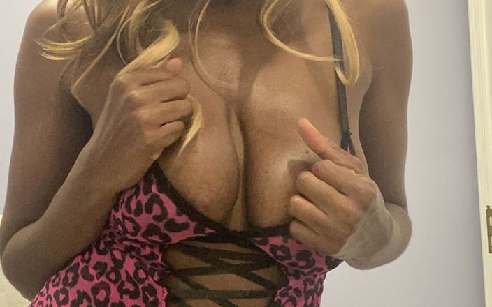 Tatiannasweets: Benim için 31 çek ama ben söylemeden bitirme