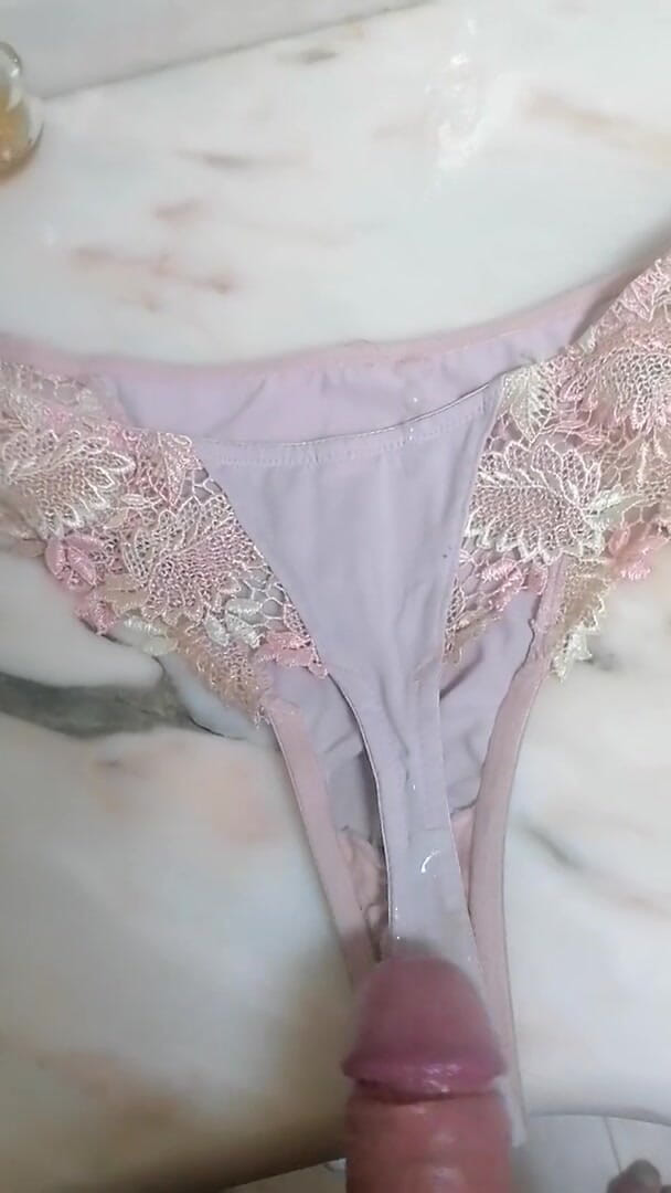 Solo: Pe tanga doamnei