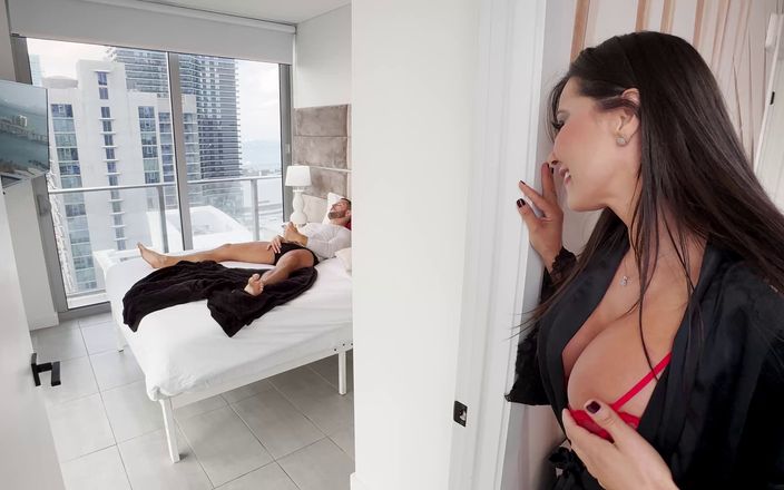 Duncan Saint: ホットな妻エスペランサゴメスは男の子のおもちゃでごまかします