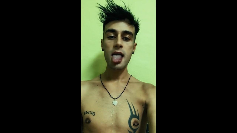 Idmir Sugary: Mellanöstern tunga spottar