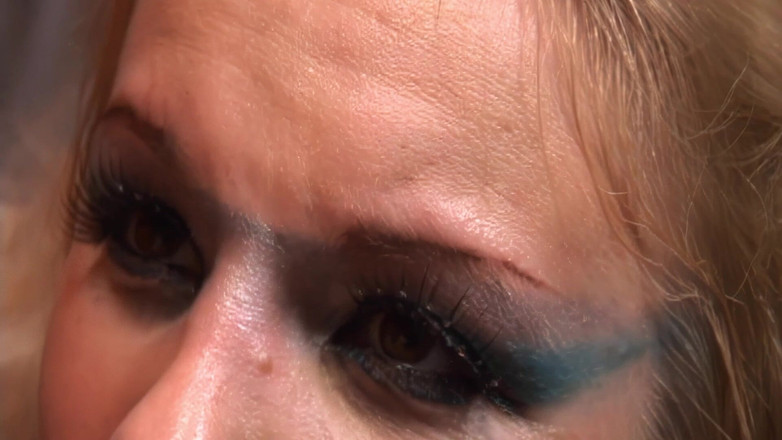 Perv Milfs n Teens: Saana喜欢张开双腿