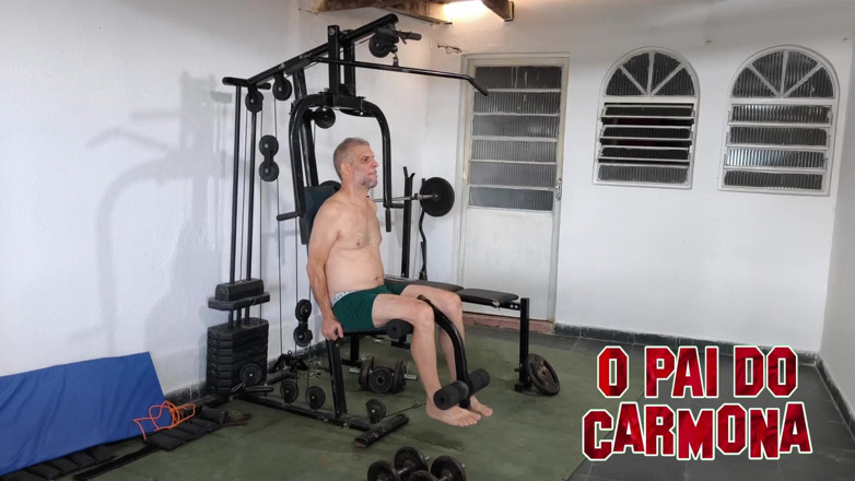 Carmona's father: Training nackt und Carmona sah