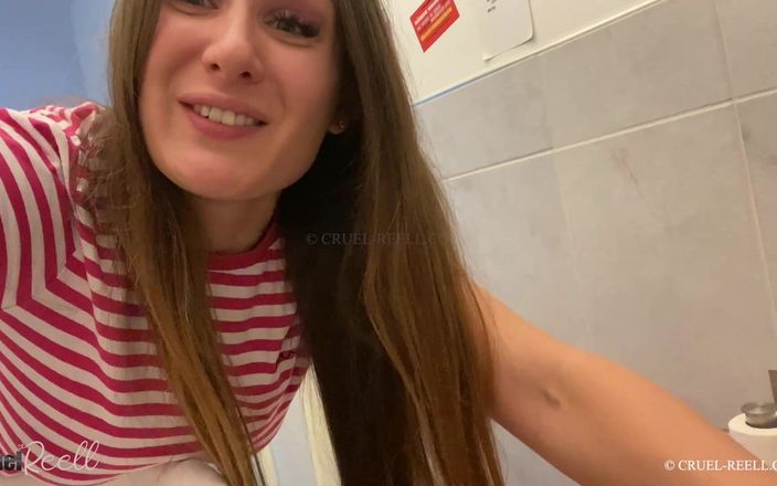 Cruel Reell: Woman Uses Her Slave in the Toilet