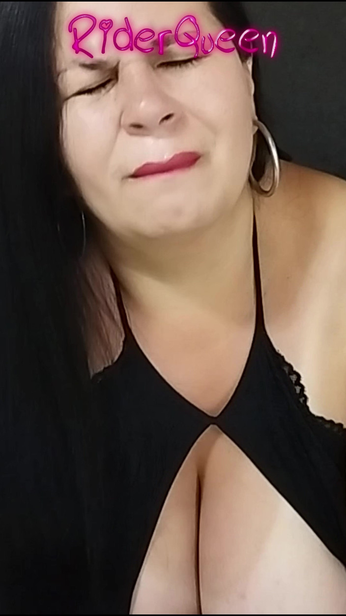 Only Riderqueen BBW Step Mom Latina Alone: Follando a riderqueen culona latina grandota milf