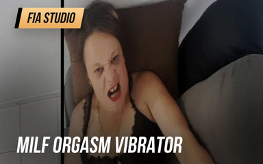Sofy13: Milf orgasme vibrator