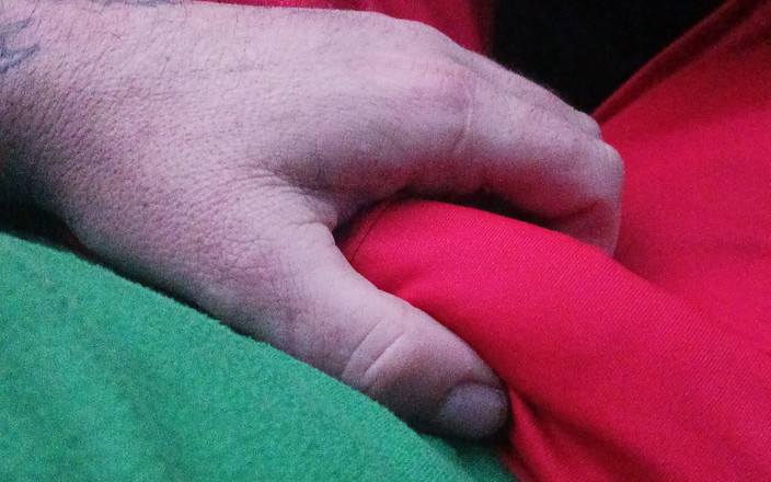 Hornywatcher69: Masturbieren mit dreifacher kammer