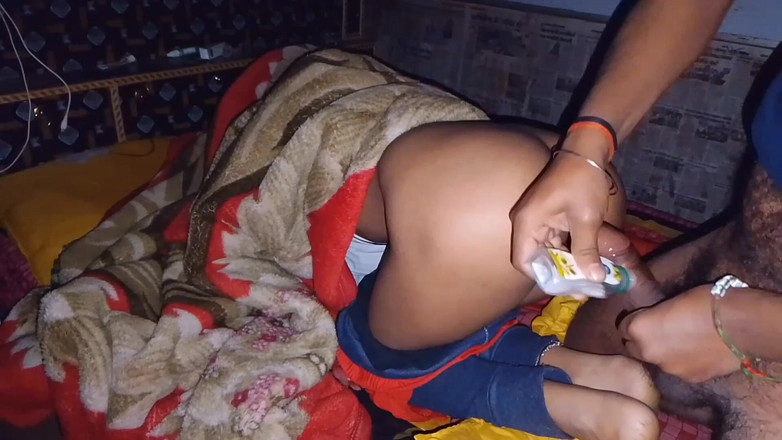 Priya Sena: Indische romantische seks met Desi-vriendin volledige Hindi-video