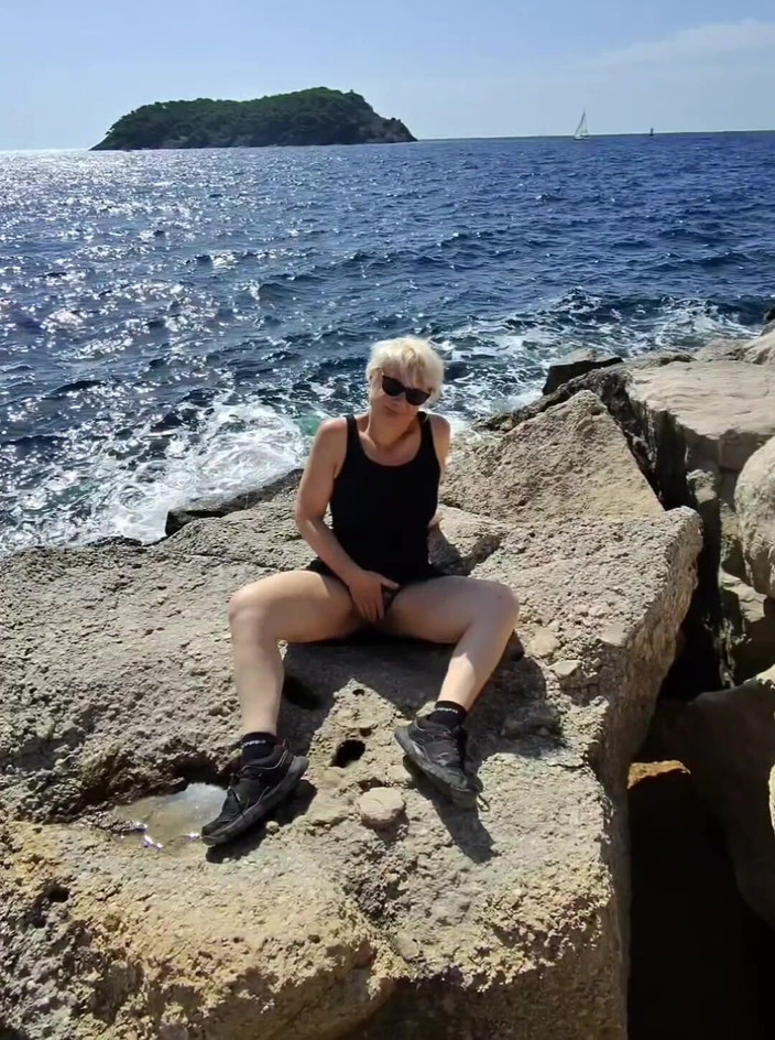 Sofy13: Expoziție de compilație în care cânt la