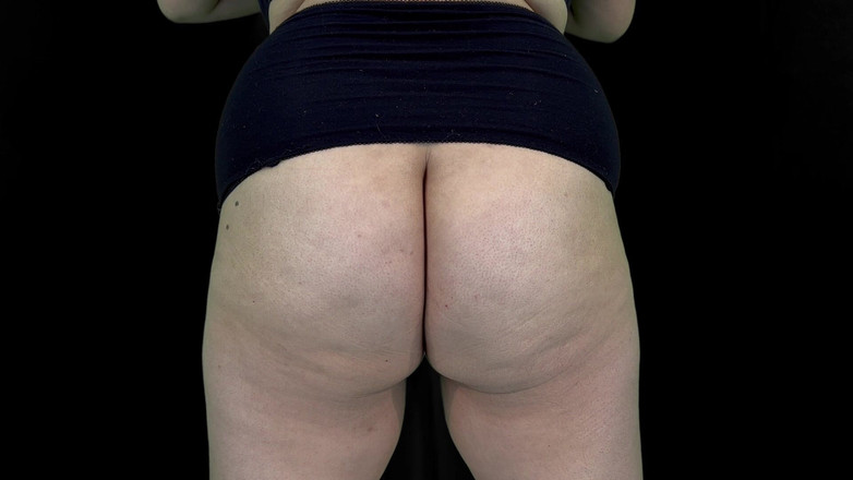 VeeVee Vixen: Göt yanağını klişeliyor ve yürüyor