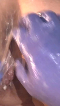 Fist My Ass and Make Me Squirt!