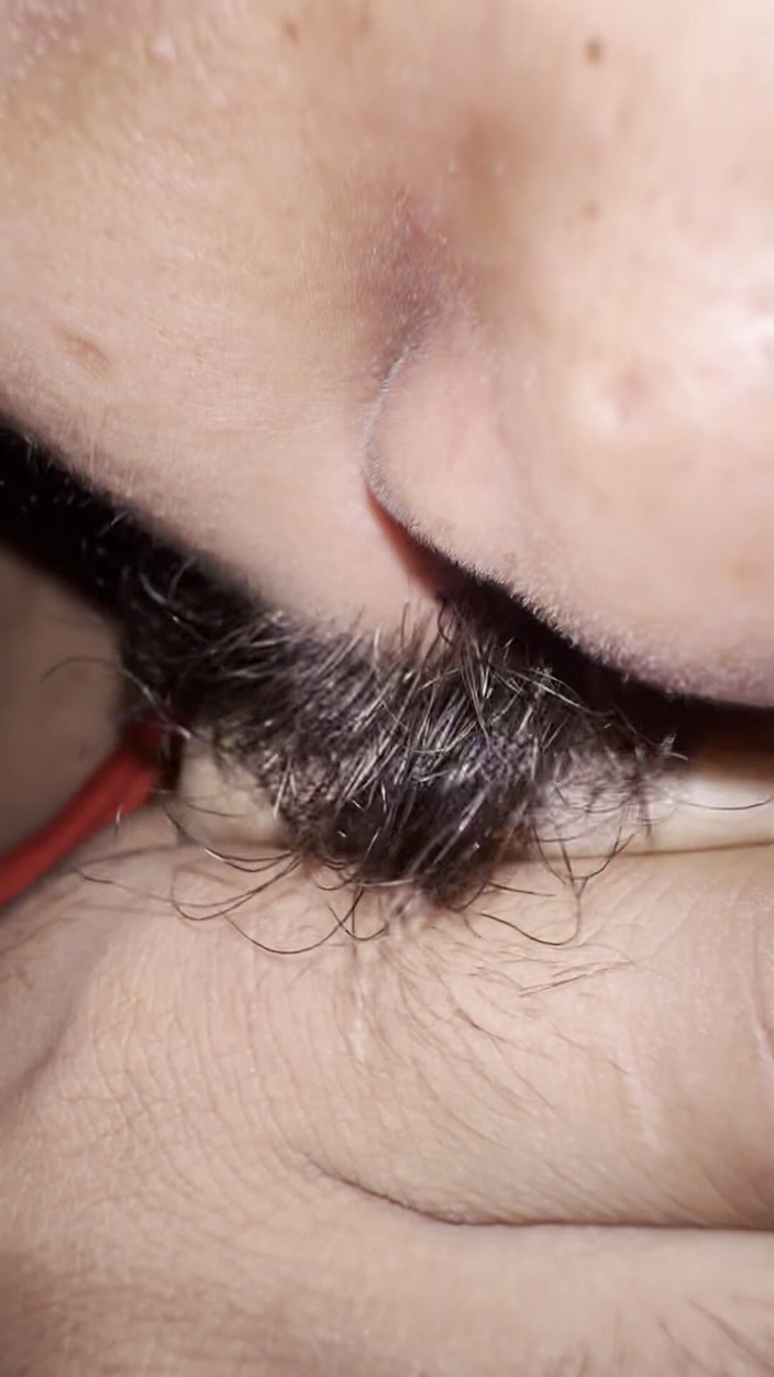 Aliasha12: Mallu fratellastro si sditalina e succhia le tette