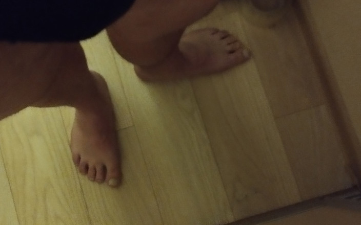 Edgar Polsky: Mokré rty, prsa Také