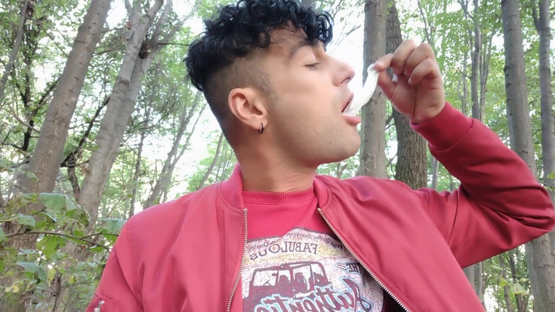 Idmir Sugary: Chơi với tàu tuần dương đã sử dụng bao cao su...