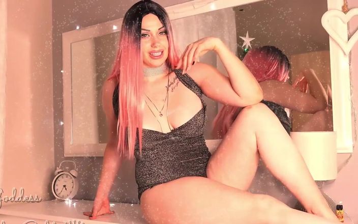 Goddess Misha Goldy: Závislí jako vy si zaslouží patetické a nechutné honění sezení....