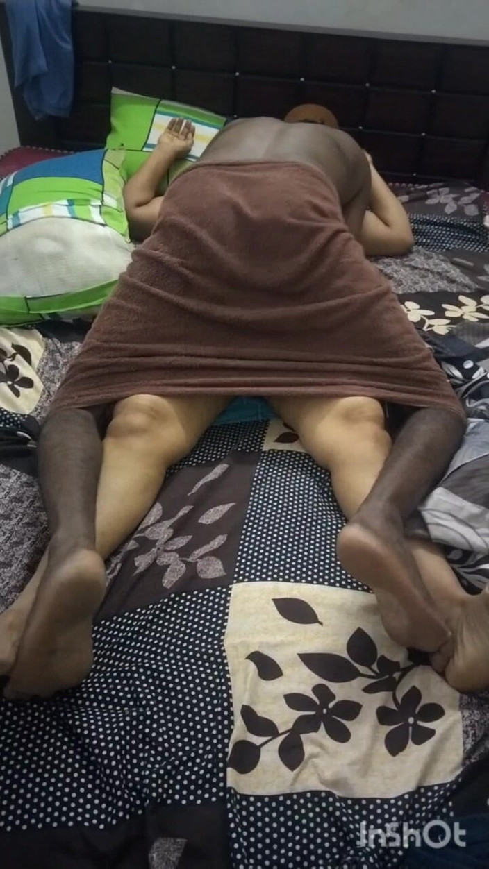 Benita sweety: Pizdă sexy linsă mătușa Kerala Mallu