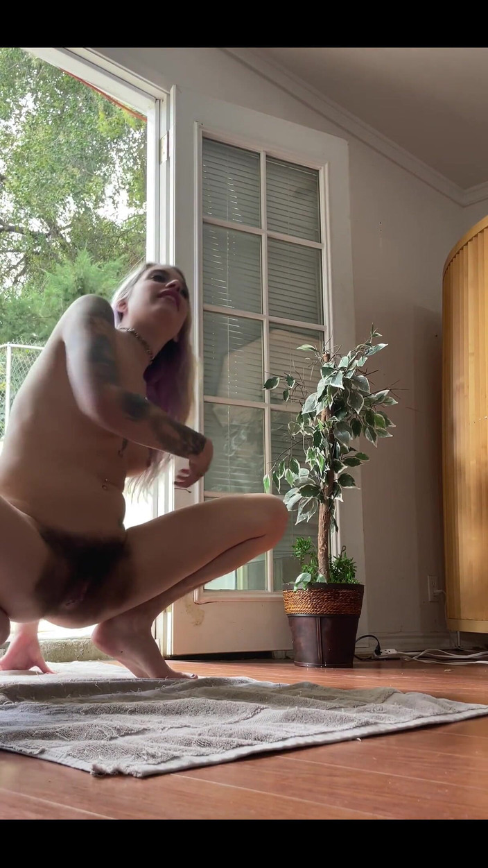 Pearlsage: Bts piscia sul pavimento