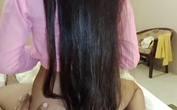 Evasexy02: Romanticismo nella camera d'albergo con una sexy ragazza bengalese