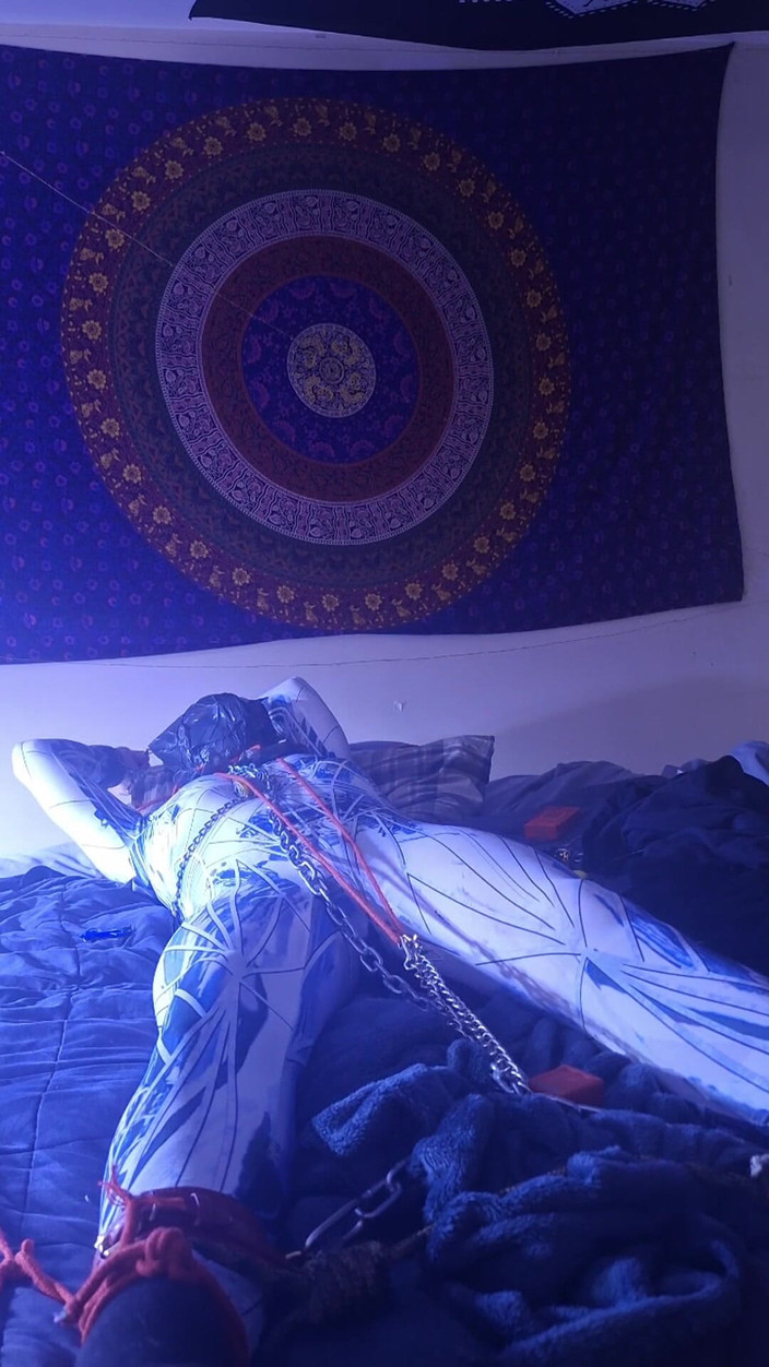 Robert48569: Solo-bondage