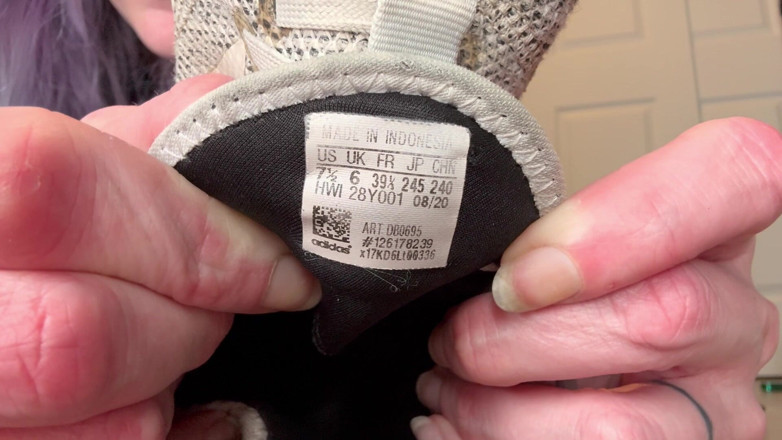 Peppermint Giantess: Size 16 Feet Squeezing Into Smaller Size Sneakers