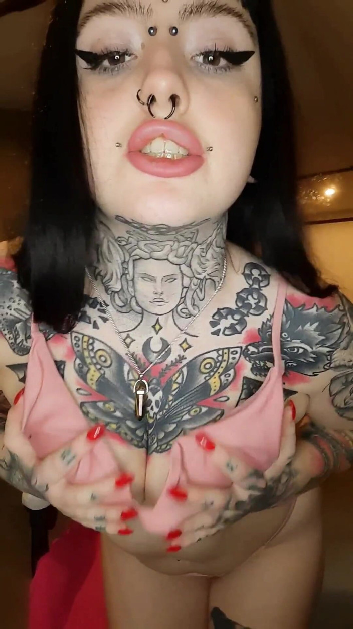 Yourfavecumslut: ビキニの美女があなたを叱責する