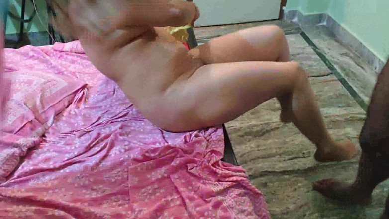 Sexy sindu: Village Couple Romantic Kiss