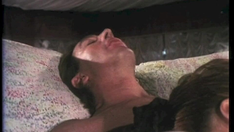 Inhonorof porn: これらの痴女は貪欲にチンポをしゃぶり、お尻にそれを取り、口の中に射精します