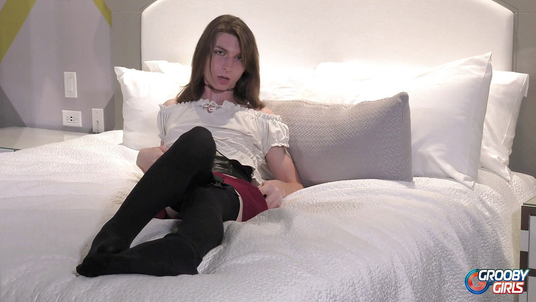 Grooby Girls: Zcela přirozené TGirl je poprvé