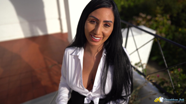 DownblouseJerk: Colega de apartament perversă - Joi