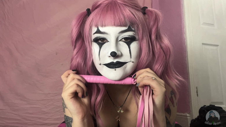 Alice Bean: Cuckles Pet