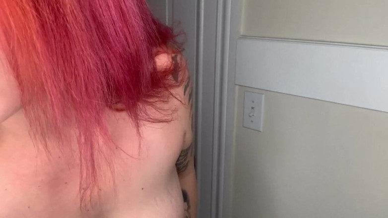 Deanna deadly: Latex bra destroyed clothes destruction cutting up