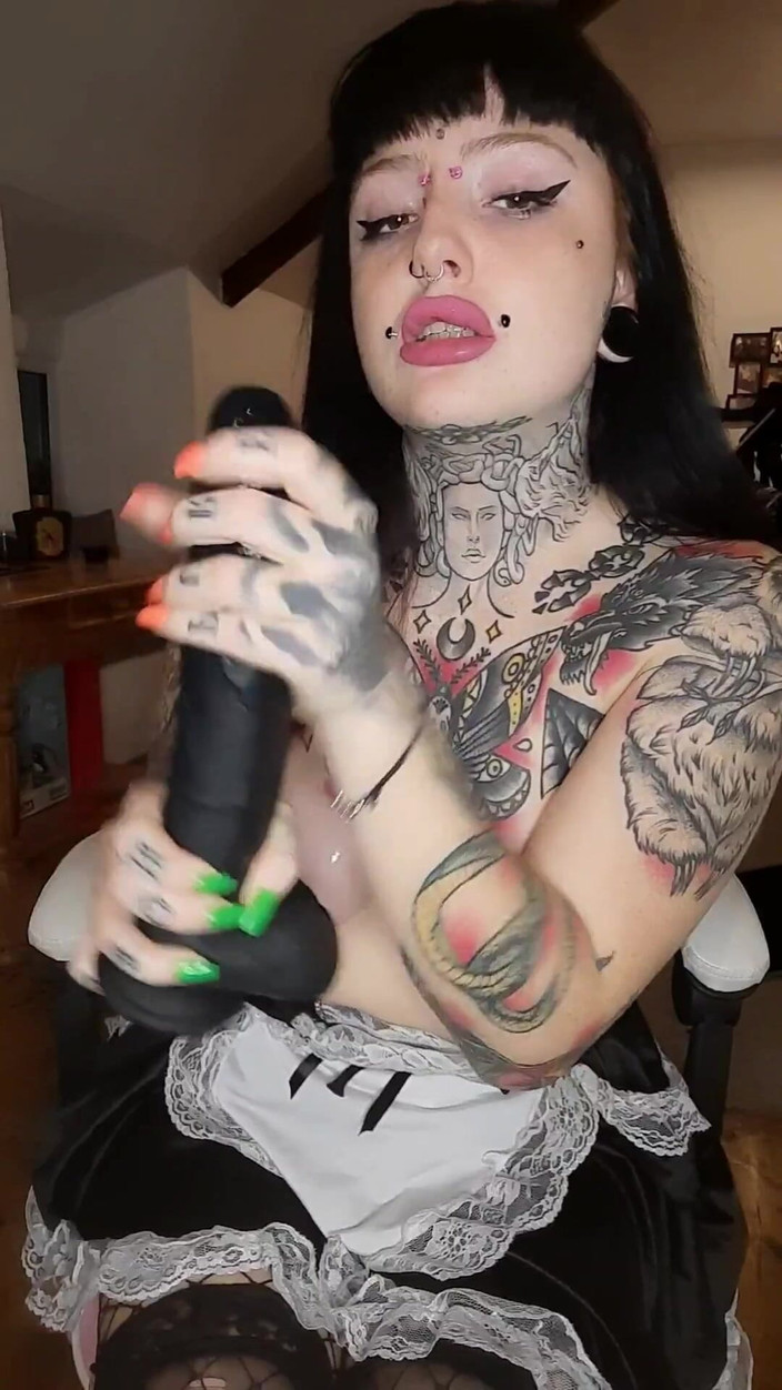 Yourfavecumslut: POV kompilace kouření a honění koz