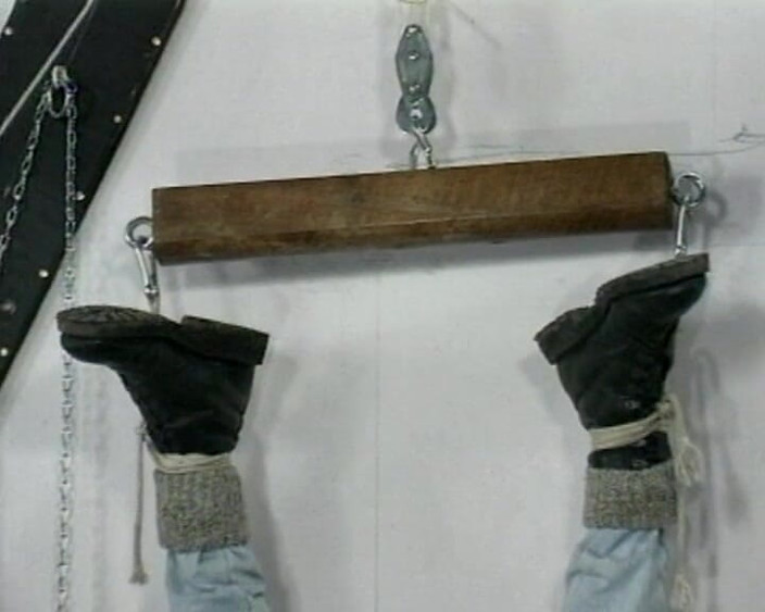 Pissing Experience: 疯狂的夜晚变成了一起的金色淋浴 #3