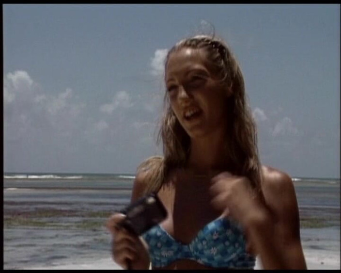 Deutsche Frauen: Lesbiche dalla germania si leccano sulla spiaggia