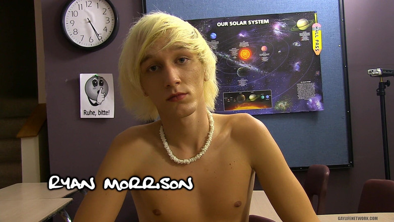 Teach Twinks: Ryan etrafa atilmek istiyor