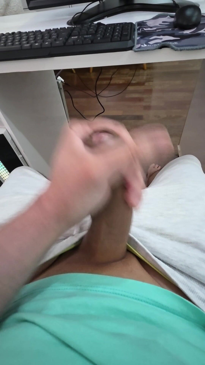 Lkdick8: I Have a Big Penis