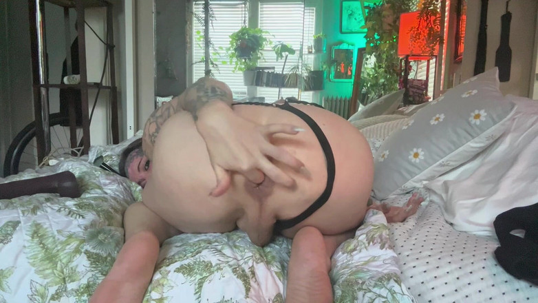 Diana Deelight: TS diana Deelight pOV klafft, creampie, riesiger dildo und füße