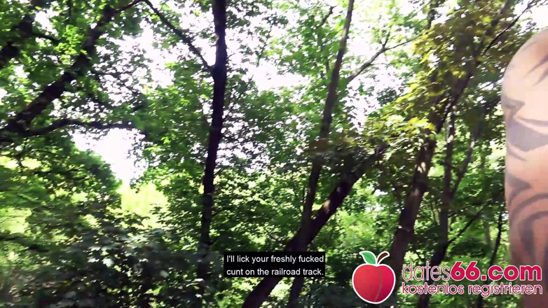 Dates66: 거리에서 따먹히고 도시 공원에서 따먹히는 독일 금발 Tatjana Young