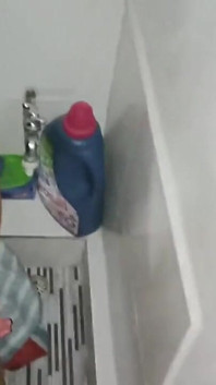 Colombiaanse brunette stiefzus met grote natuurlijke tieten verliest een weddenschap en nu laat ze me voor haar zorgen