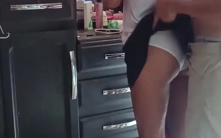 Karely Ruiz: Mexican Gives Her Ass for the First Time