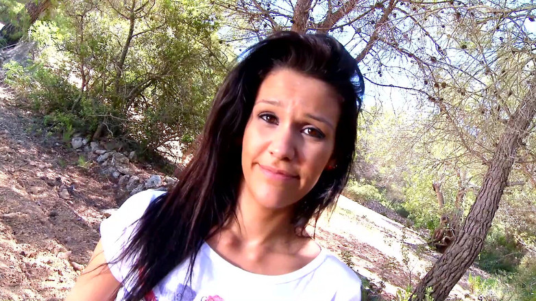 Pervy Studio: Baise dans le parc pour la première fois