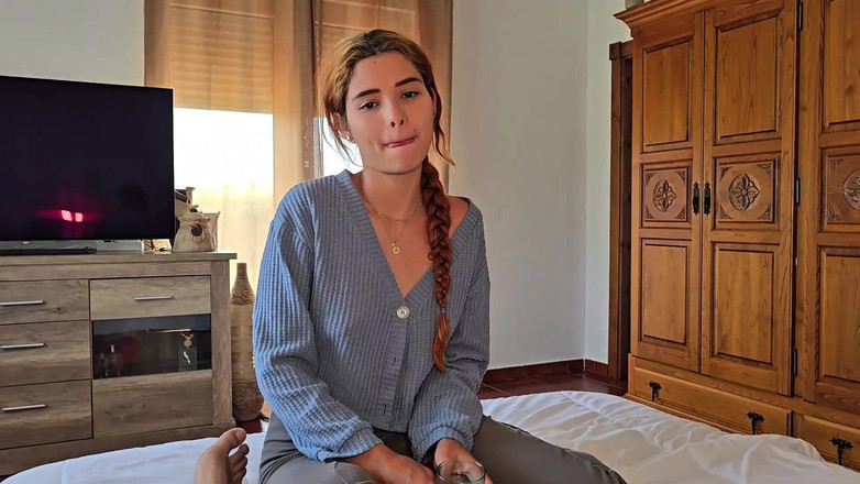 Labestiaylabella: Його вітчим тримає секрет від падчерки в обмін на інтенсивний трах. Аматорські!!