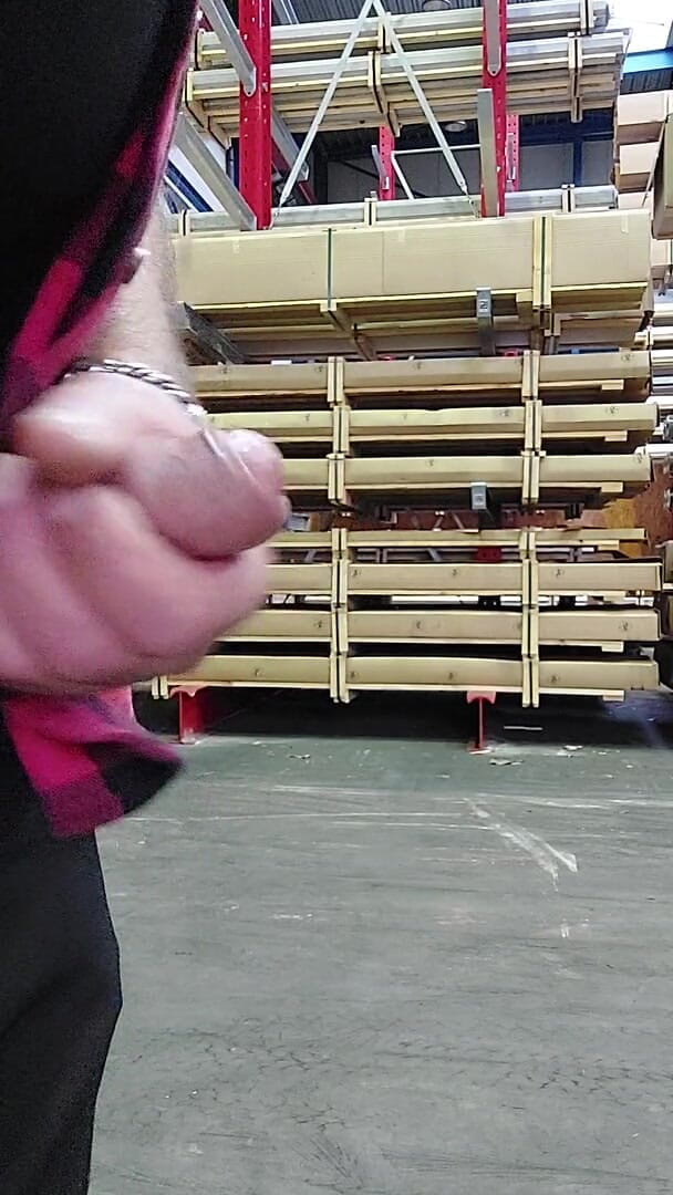 Leckerli67: I was so horny in business