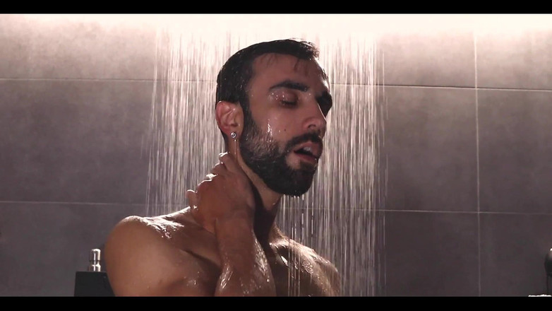 Zeus Ray: Ich würde gerne mit dir duschen, schätzchen. Komm mit und...