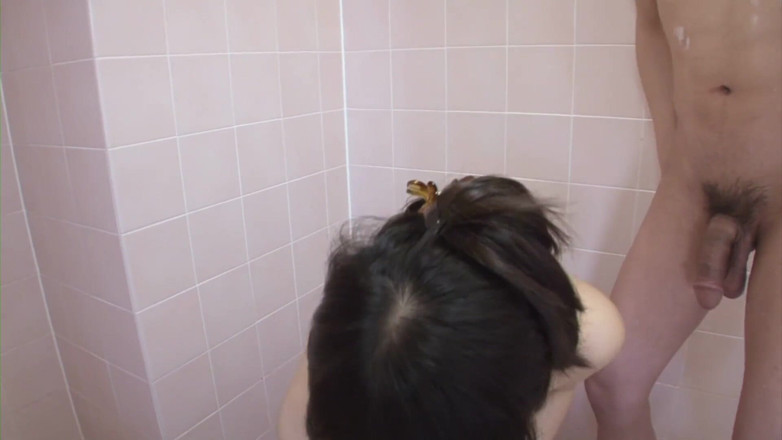 Asian Mature Climax: Schönes asiatisches teen wichst schwanz im badezimmer