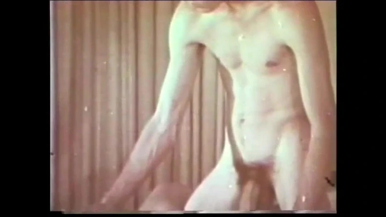 Vintage Usa: John Holmes no País das Maravilhas com xoxotas peludas (filme completo)