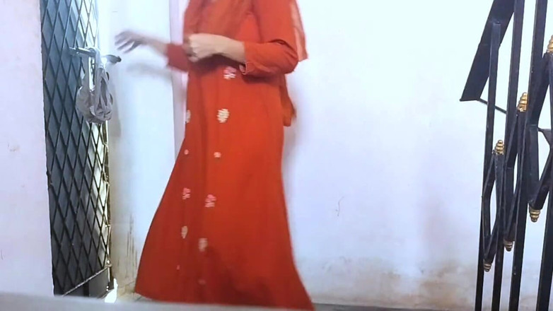 Fantacycutting: Desi Couple