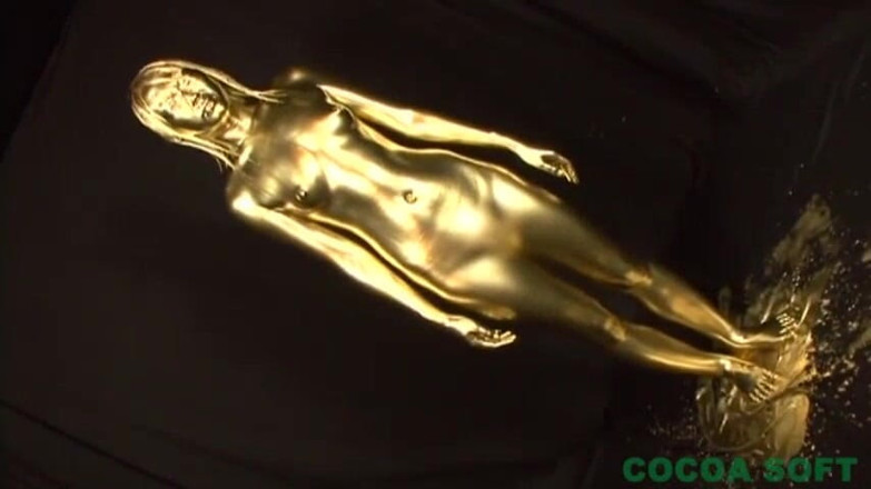 Cocoa Soft: Hang gold paint over your head