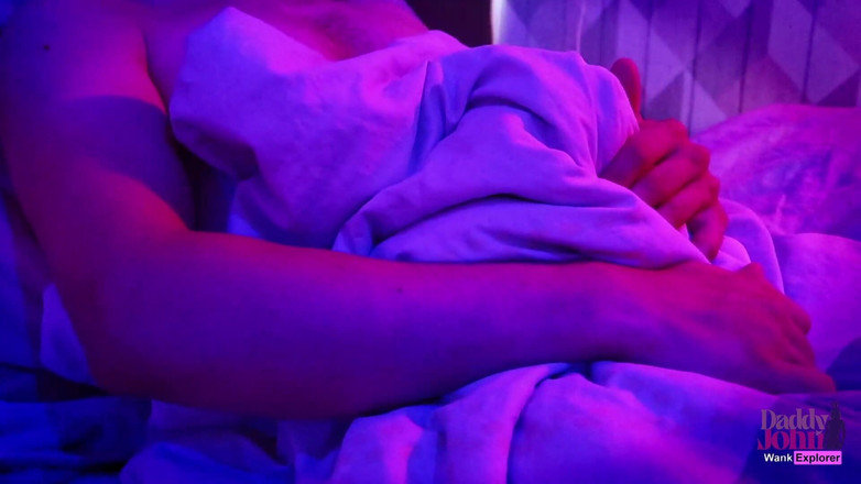 WankExplorer: Táta chce šukat před spaním! Porno pro ženy!