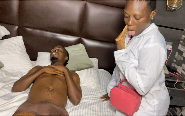 Fukalistik: Чернокожая домашняя медсестра с большой задницей соблазняет пациентку с большим черным членом получить грубый оргазм